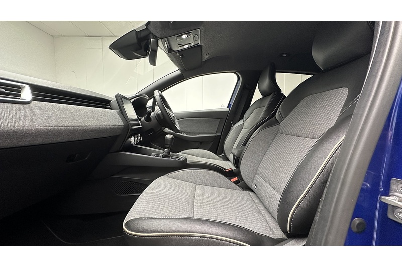 Renault Clio TCe techno - U4193