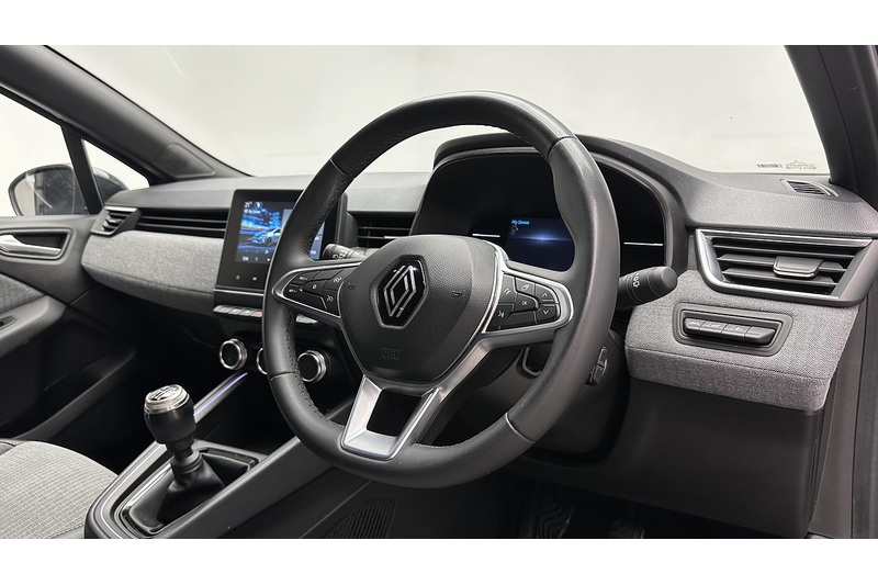 Renault Clio TCe techno - U4193
