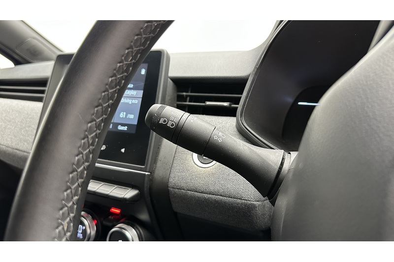 Renault Clio TCe techno - U4193
