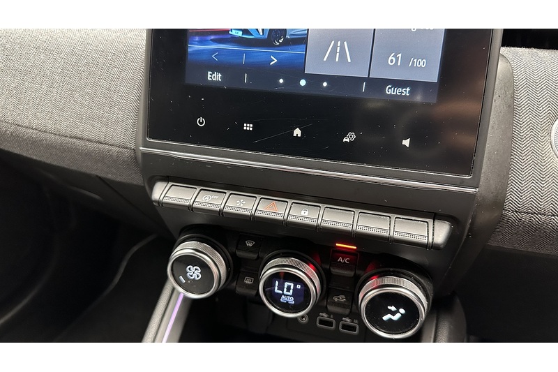Renault Clio TCe techno - U4193