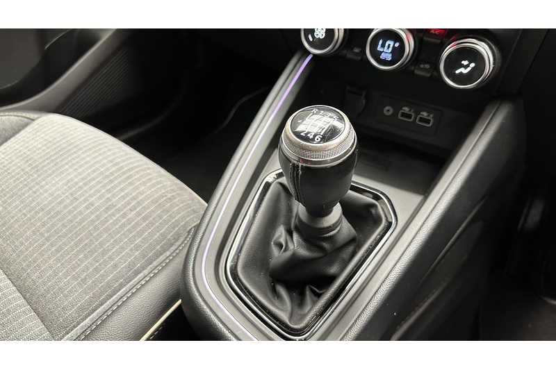 Renault Clio TCe techno - U4193