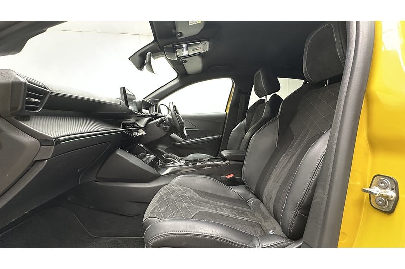 Peugeot 208 PureTech GT Premium - U4208