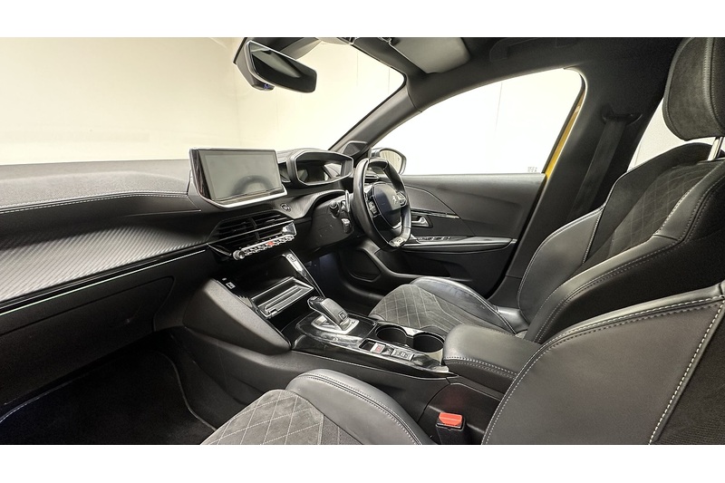 Peugeot 208 PureTech GT Premium - U4208