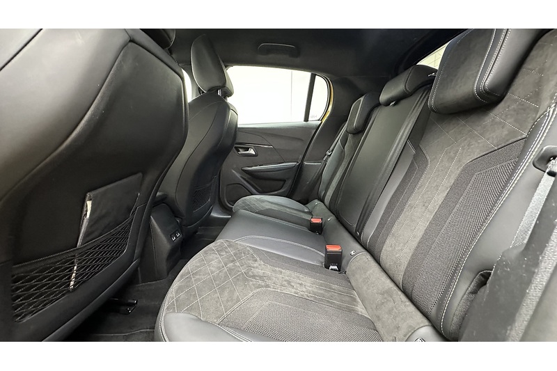 Peugeot 208 PureTech GT Premium - U4208