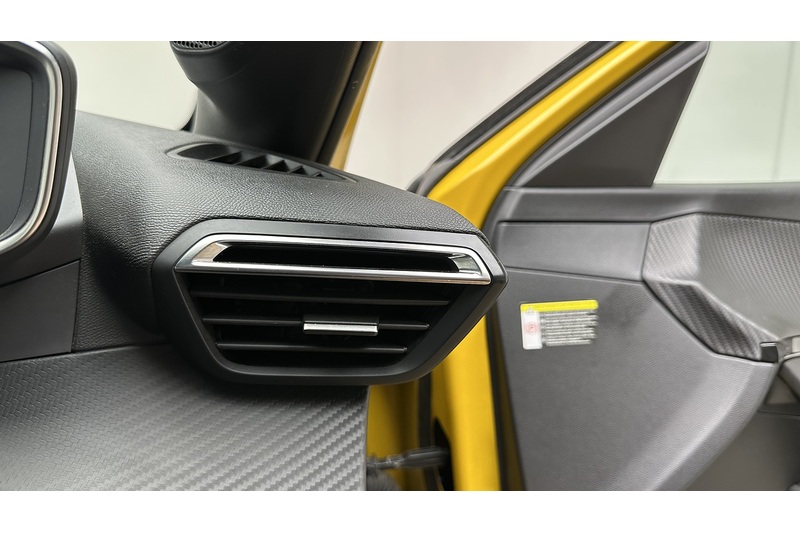 Peugeot 208 PureTech GT Premium - U4208