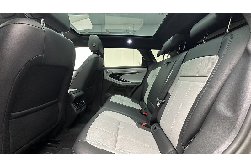 Land Rover Range Rover Evoque P300e Edition - U4209