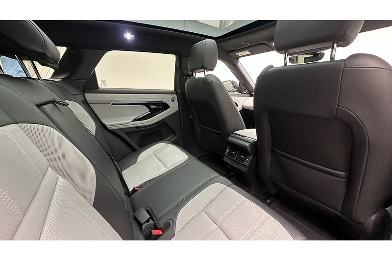 Land Rover Range Rover Evoque P300e Edition - U4209