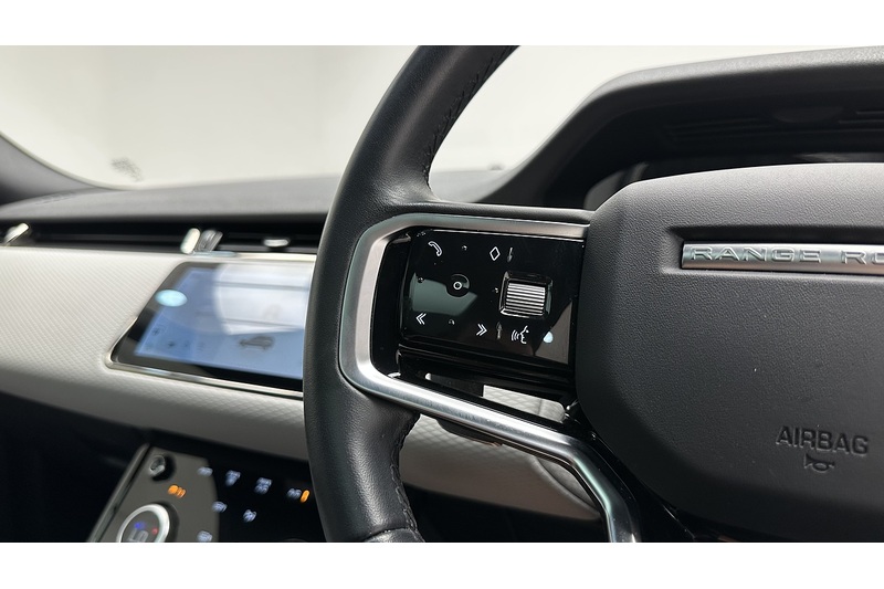 Land Rover Range Rover Evoque P300e Edition - U4209