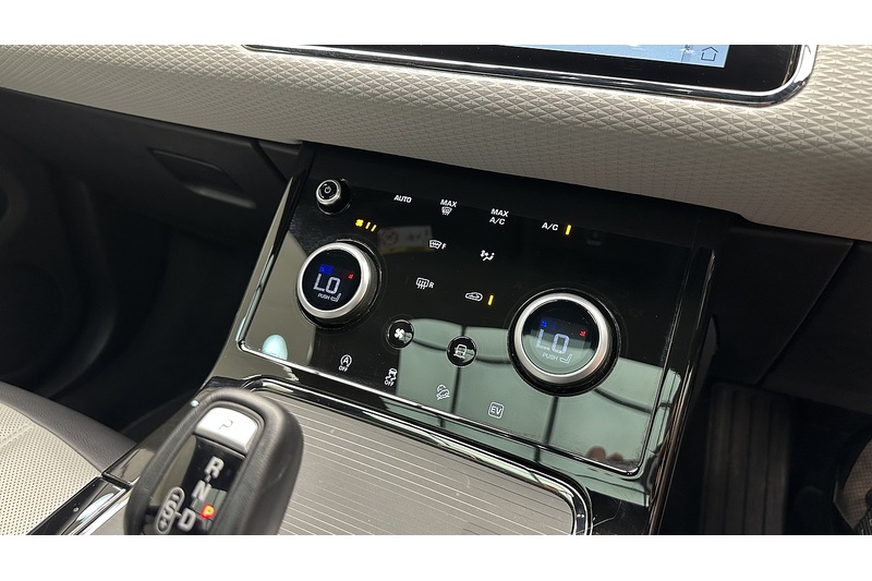 Land Rover Range Rover Evoque P300e Edition - U4209