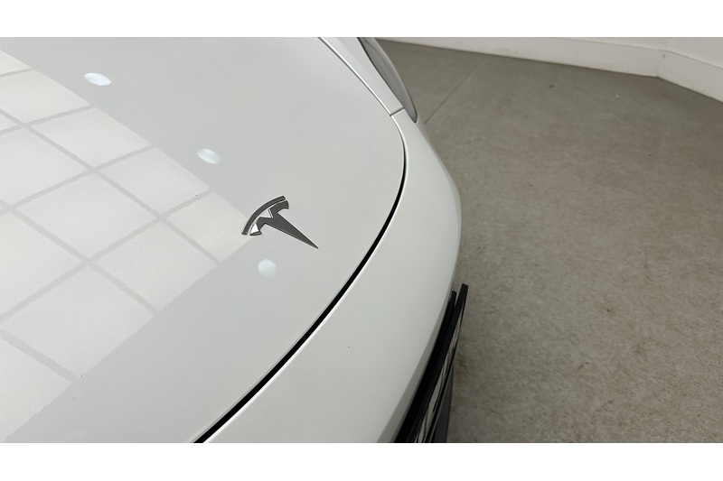 Tesla Model 3 Standard Range Plus - U4214