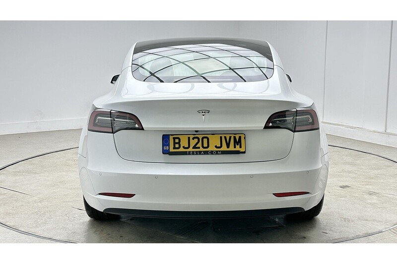 Tesla Model 3 Standard Range Plus - U4214