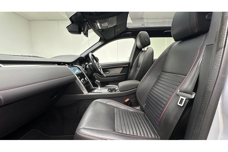 Land Rover Discovery Sport P300e Urban Edition - U4269