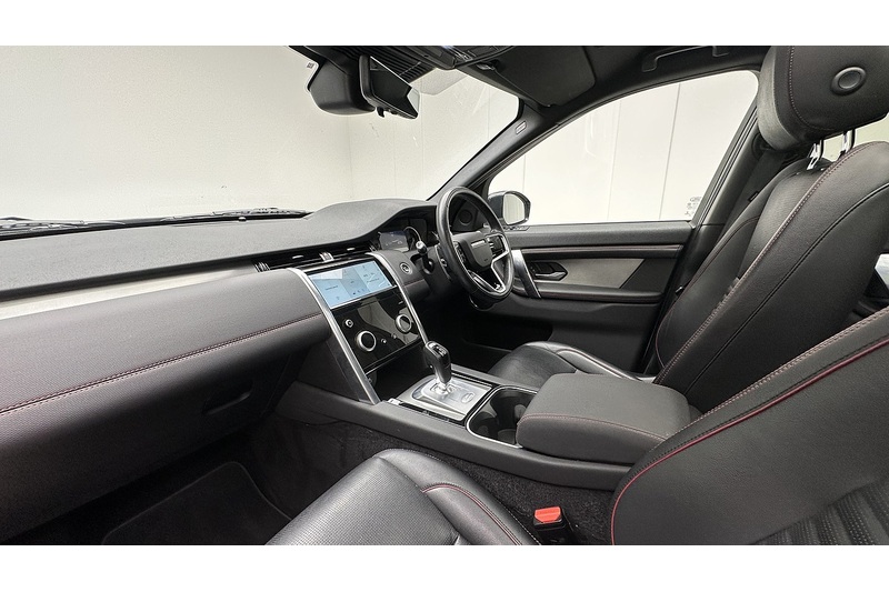 Land Rover Discovery Sport P300e Urban Edition - U4269