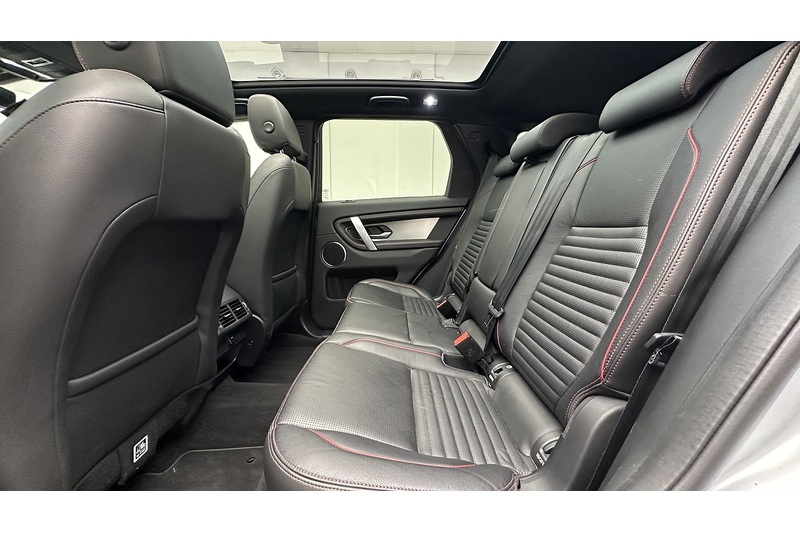 Land Rover Discovery Sport P300e Urban Edition - U4269