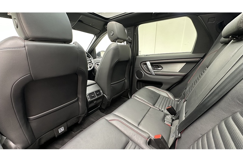 Land Rover Discovery Sport P300e Urban Edition - U4269