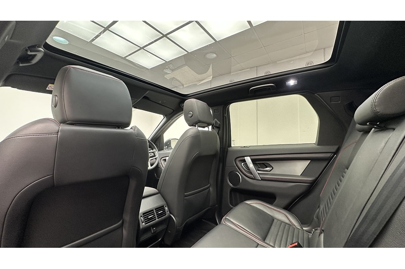 Land Rover Discovery Sport P300e Urban Edition - U4269