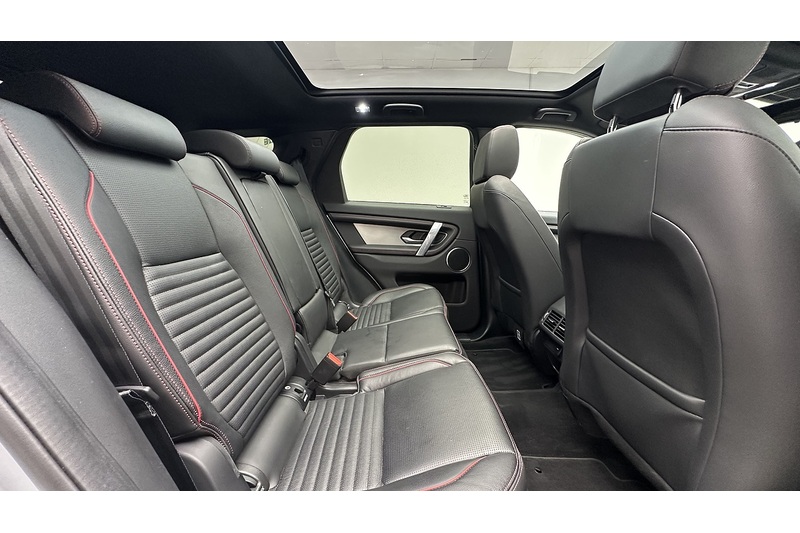 Land Rover Discovery Sport P300e Urban Edition - U4269