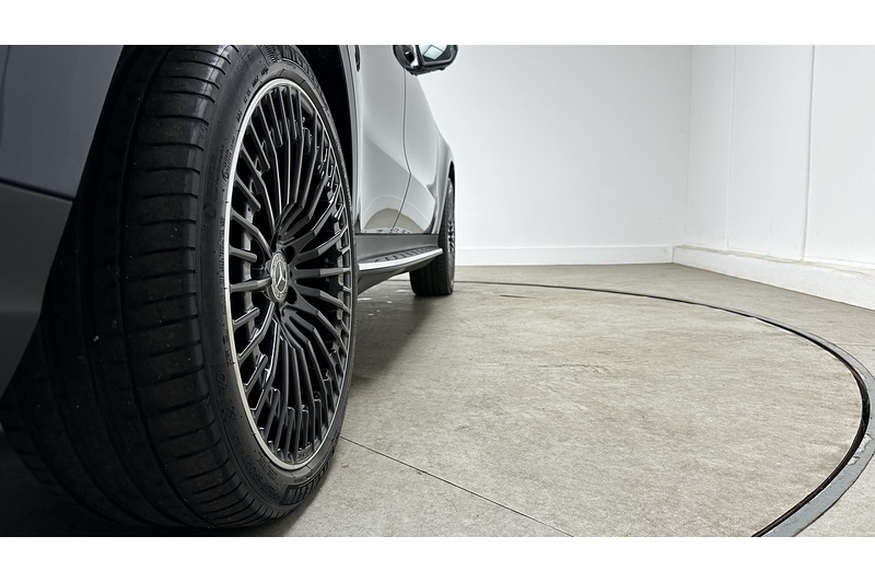 Mercedes-Benz EQC EQC 400 AMG Line - U4270