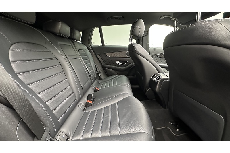 Mercedes-Benz EQC EQC 400 AMG Line - U4270