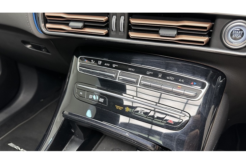 Mercedes-Benz EQC EQC 400 AMG Line - U4270
