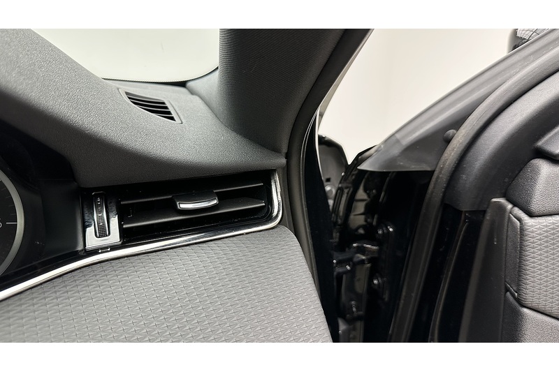 Land Rover Range Rover Evoque P250 MHEV R-Dynamic - U4271