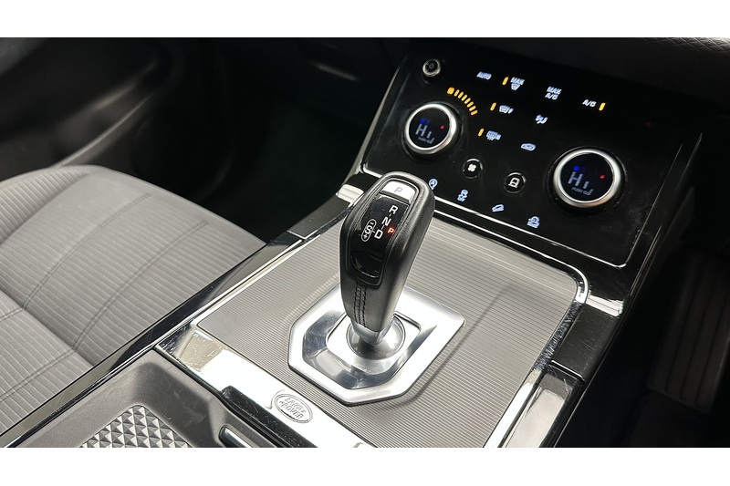 Land Rover Range Rover Evoque P250 MHEV R-Dynamic - U4271