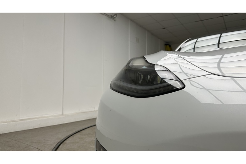 Tesla Model 3 Performance - U4281
