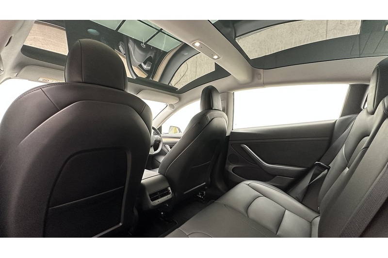 Tesla Model 3 Performance - U4281