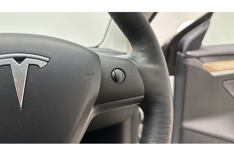 Tesla Model 3 Performance - U4281