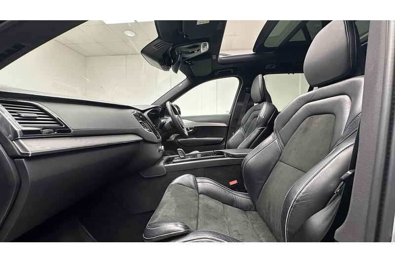 Volvo XC90 h T8 R-Design Pro - U4287