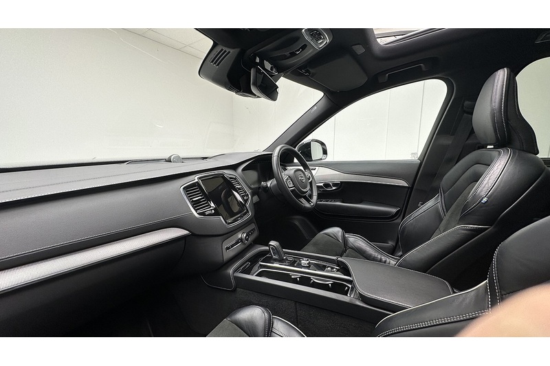 Volvo XC90 h T8 R-Design Pro - U4287