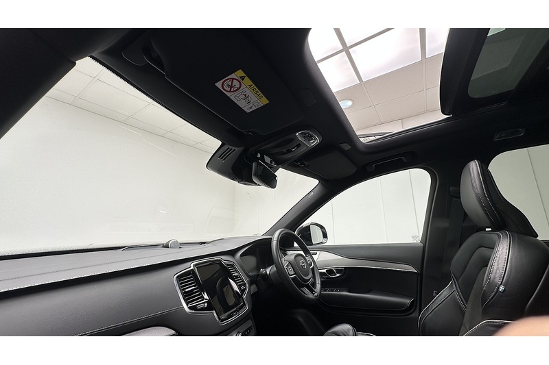 Volvo XC90 h T8 R-Design Pro - U4287