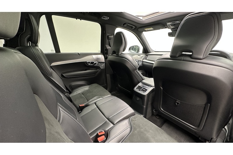 Volvo XC90 h T8 R-Design Pro - U4287