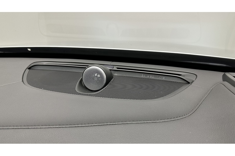 Volvo XC90 h T8 R-Design Pro - U4287