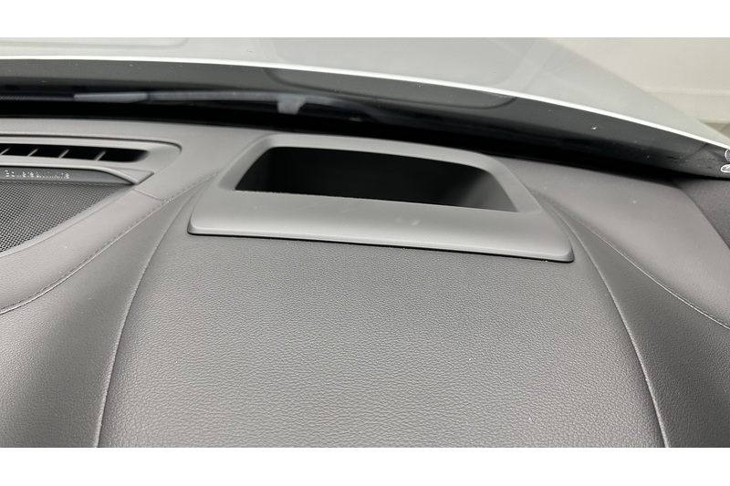 Volvo XC90 h T8 R-Design Pro - U4287