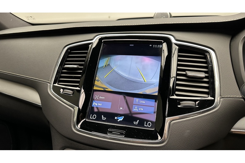 Volvo XC90 h T8 R-Design Pro - U4287