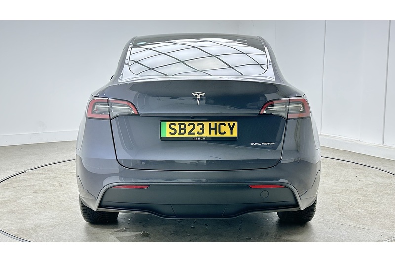 Tesla Model Y Long Range - U4288