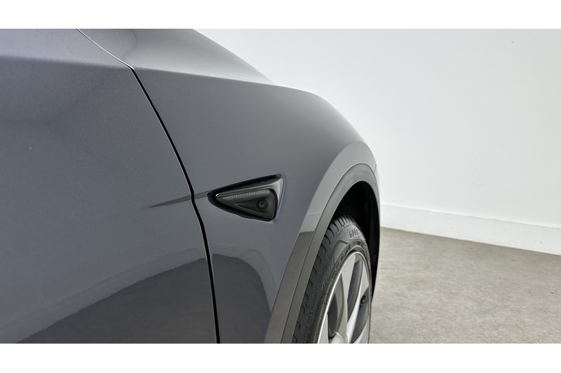 Tesla Model Y Long Range - U4288