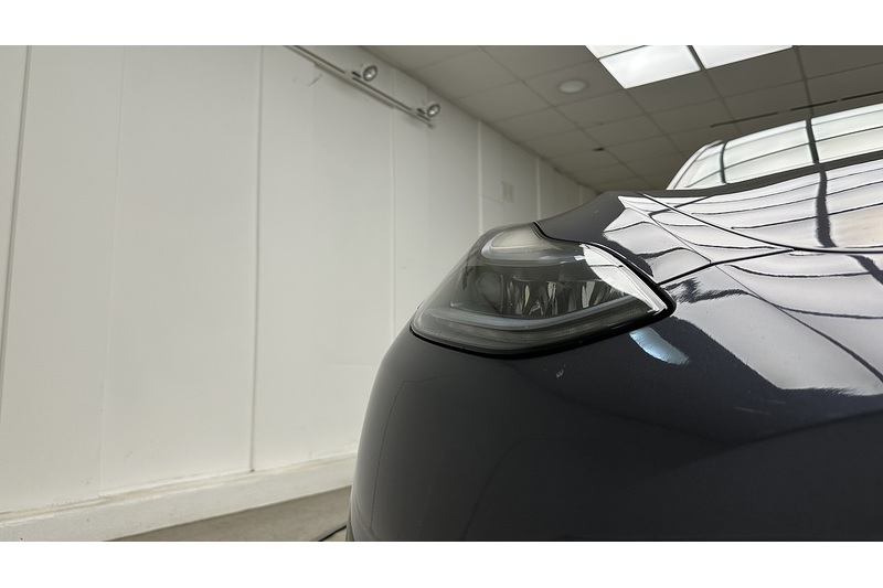 Tesla Model Y Long Range - U4288