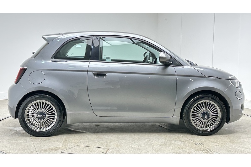 Fiat 500e Icon - U4300