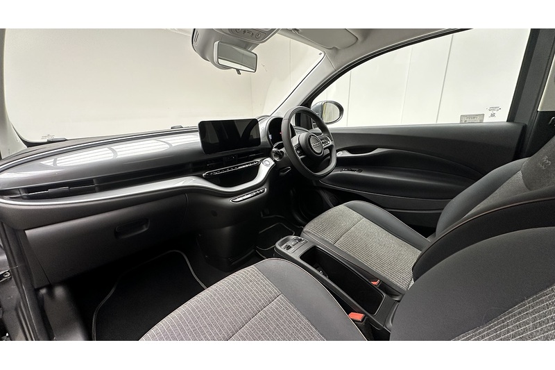 Fiat 500e Icon - U4300