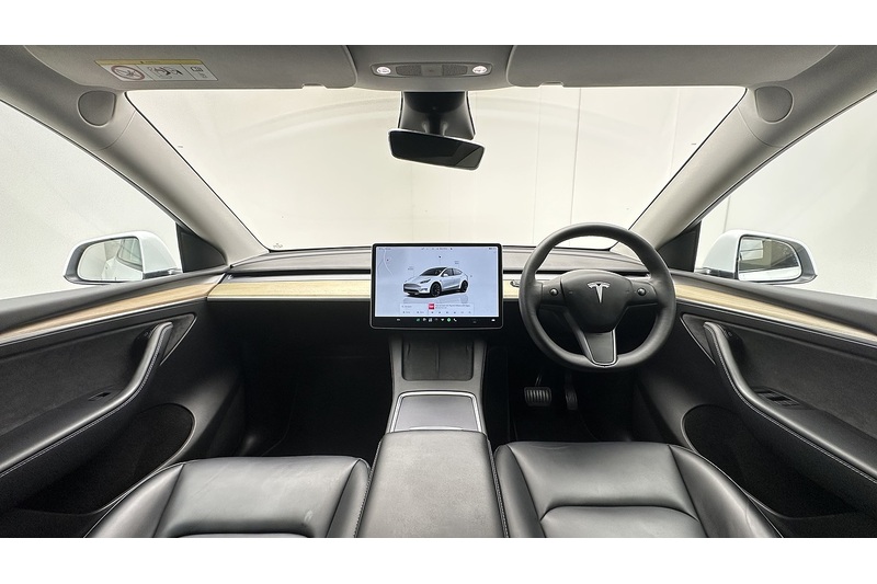 Tesla Model Y Long Range - U4319
