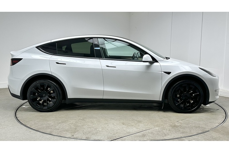 Tesla Model Y Long Range - U4319