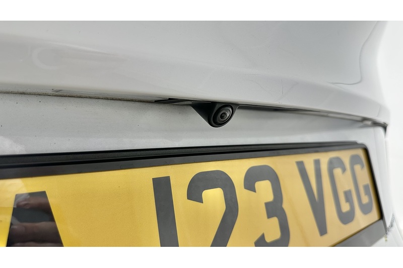 Tesla Model Y Long Range - U4319