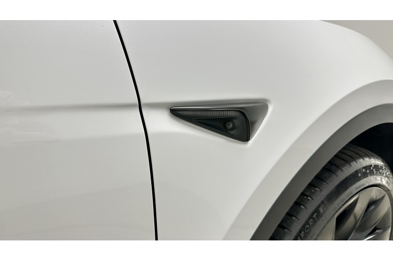 Tesla Model Y Long Range - U4319