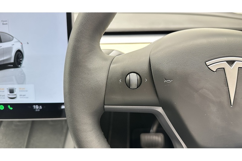 Tesla Model Y Long Range - U4319