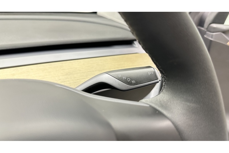 Tesla Model Y Long Range - U4319