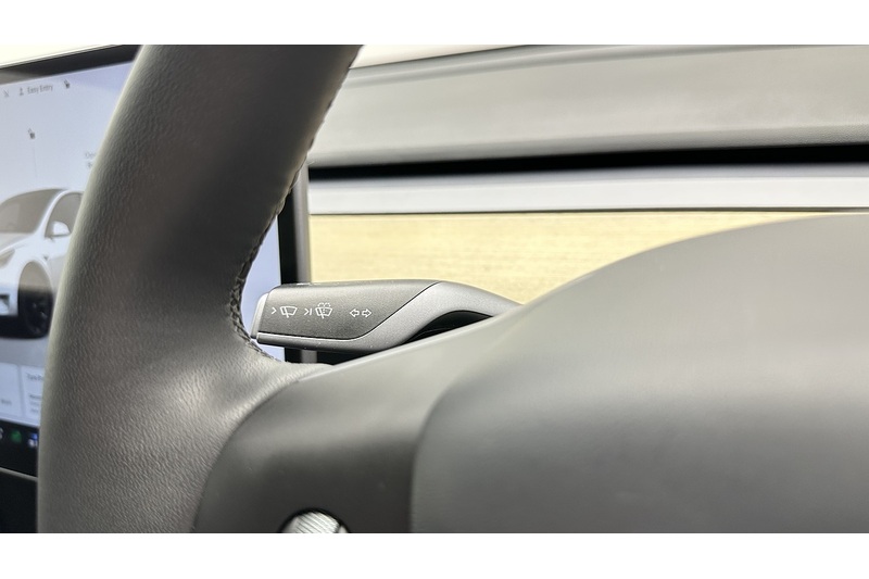 Tesla Model Y Long Range - U4319