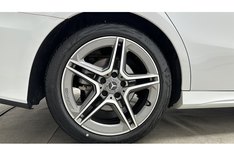Mercedes-Benz A Class A200 AMG Line - U4328