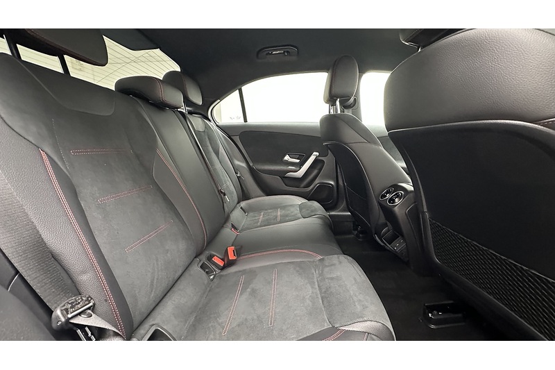 Mercedes-Benz A Class A200 AMG Line - U4328